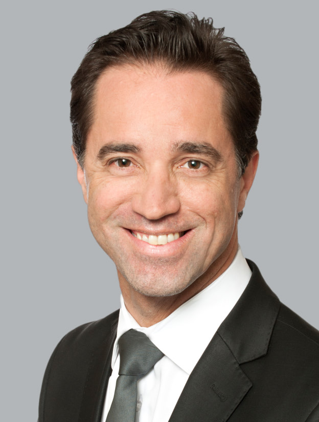 Benoit Léveillée, Partner, Linguistic Services Manager