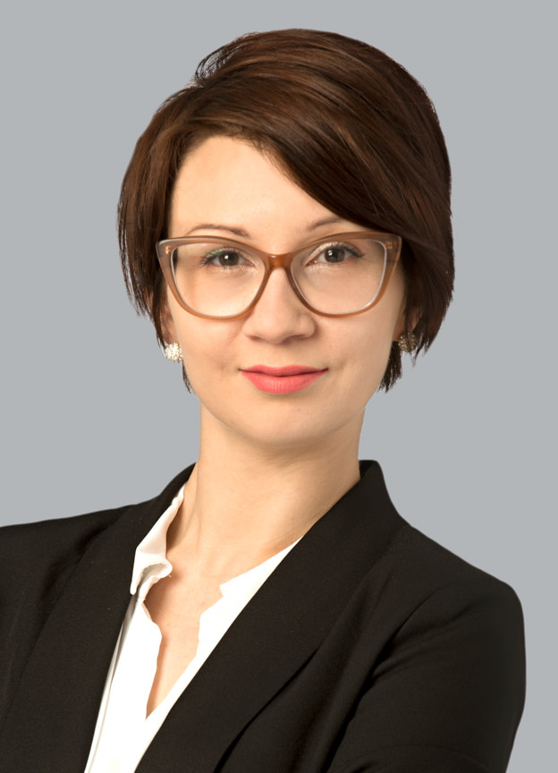 Jennifer Dugas, Corporate Services Paralegal
