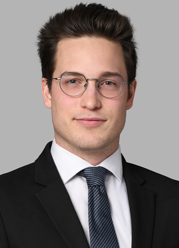Simon Mayrand, Lawyer