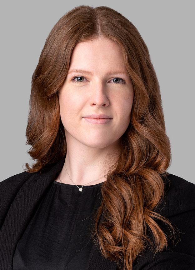 Courtney Thomson, Parajuriste en immigration d'affaires