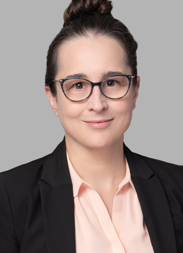 Véronique Aubé, Parajuriste en droit des affaires
